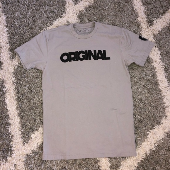 Vandal-A Original T-Shirt - Picture 1 of 7